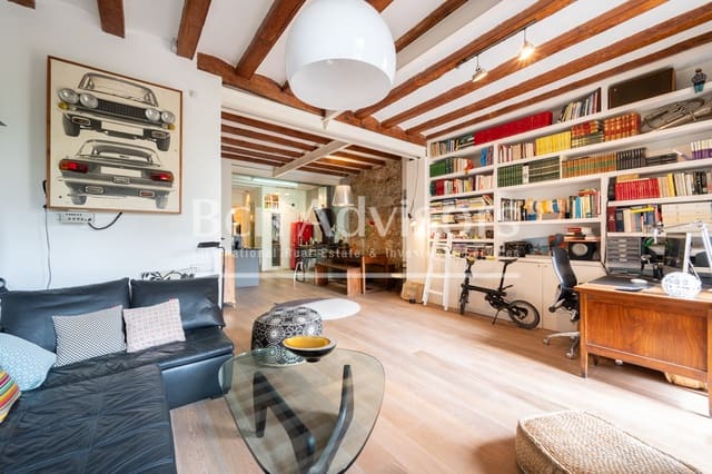 3 soveværelse Lejlighed til salg i Sant Pere, Santa Caterina i La Ribera, Barcelona by - € 650.000 (Ref: 9920064)