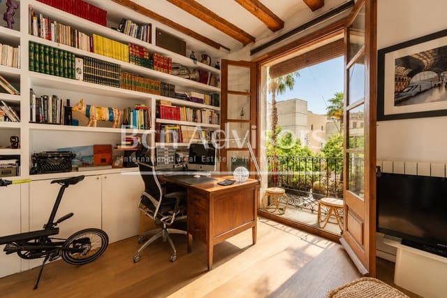 3 soveværelse Lejlighed til salg i Sant Pere, Santa Caterina i La Ribera, Barcelona by - € 650.000 (Ref: 9920064)