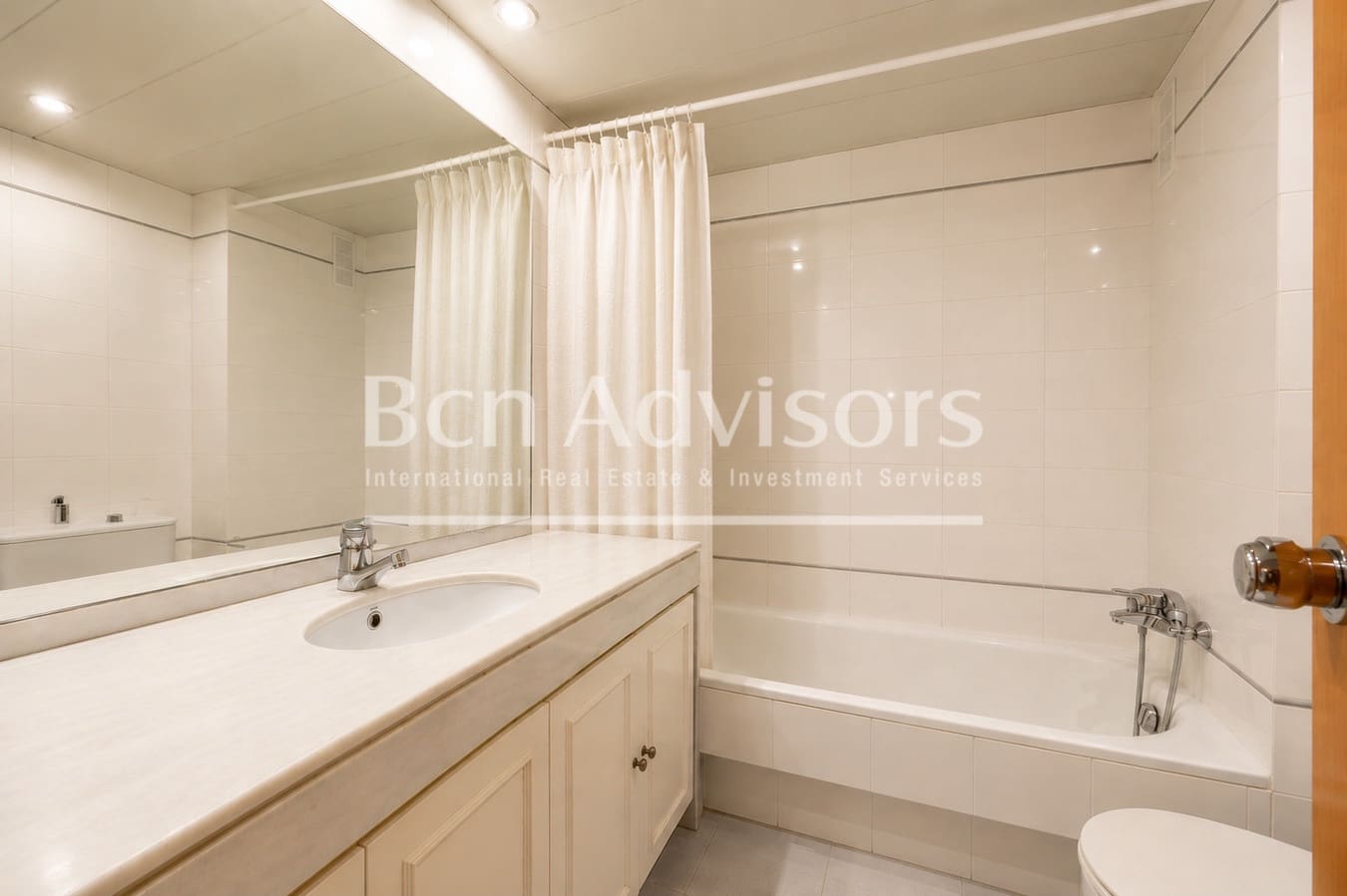 4 quarto Apartamento para venda em Barcelona cidade com garagem - 800 000 € (Ref: 9921916)