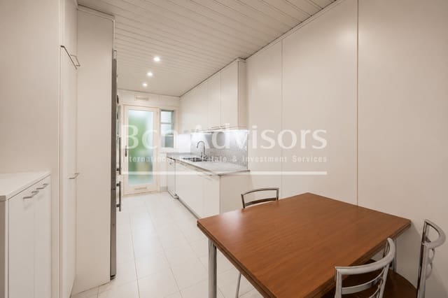 4 quarto Apartamento para venda em La Nova Esquerra de L'Eixample, Barcelona cidade com garagem - 800 000 € (Ref: 9921916)