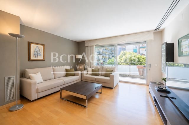 4 quarto Apartamento para venda em La Nova Esquerra de L'Eixample, Barcelona cidade com garagem - 800 000 € (Ref: 9921916)