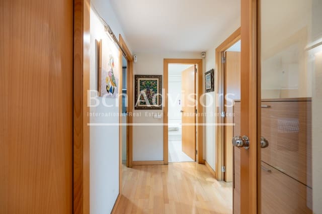 4 quarto Apartamento para venda em La Nova Esquerra de L'Eixample, Barcelona cidade com garagem - 800 000 € (Ref: 9921916)