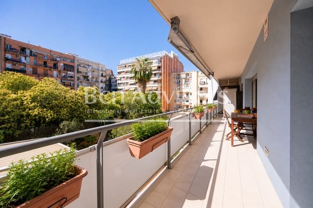 4 quarto Apartamento para venda em La Nova Esquerra de L'Eixample, Barcelona cidade com garagem - 800 000 € (Ref: 9921916)
