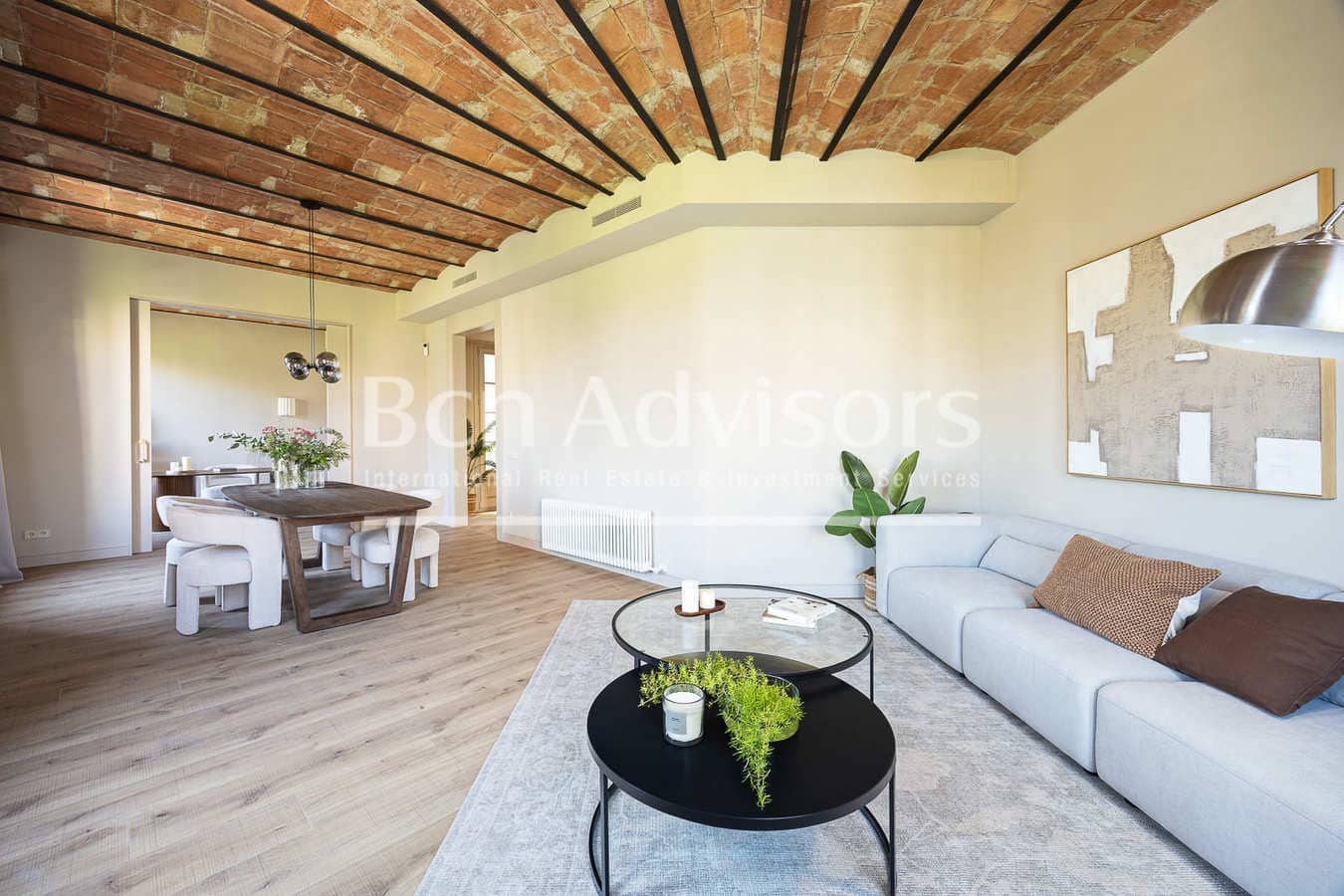4 bedroom Apartment for sale in Barcelona city - € 1,870,000 (Ref: 9937787)