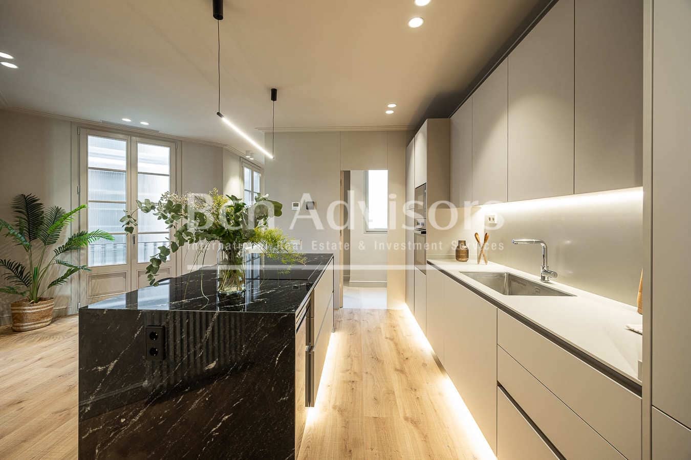 4 bedroom Apartment for sale in Barcelona city - € 1,870,000 (Ref: 9937787)