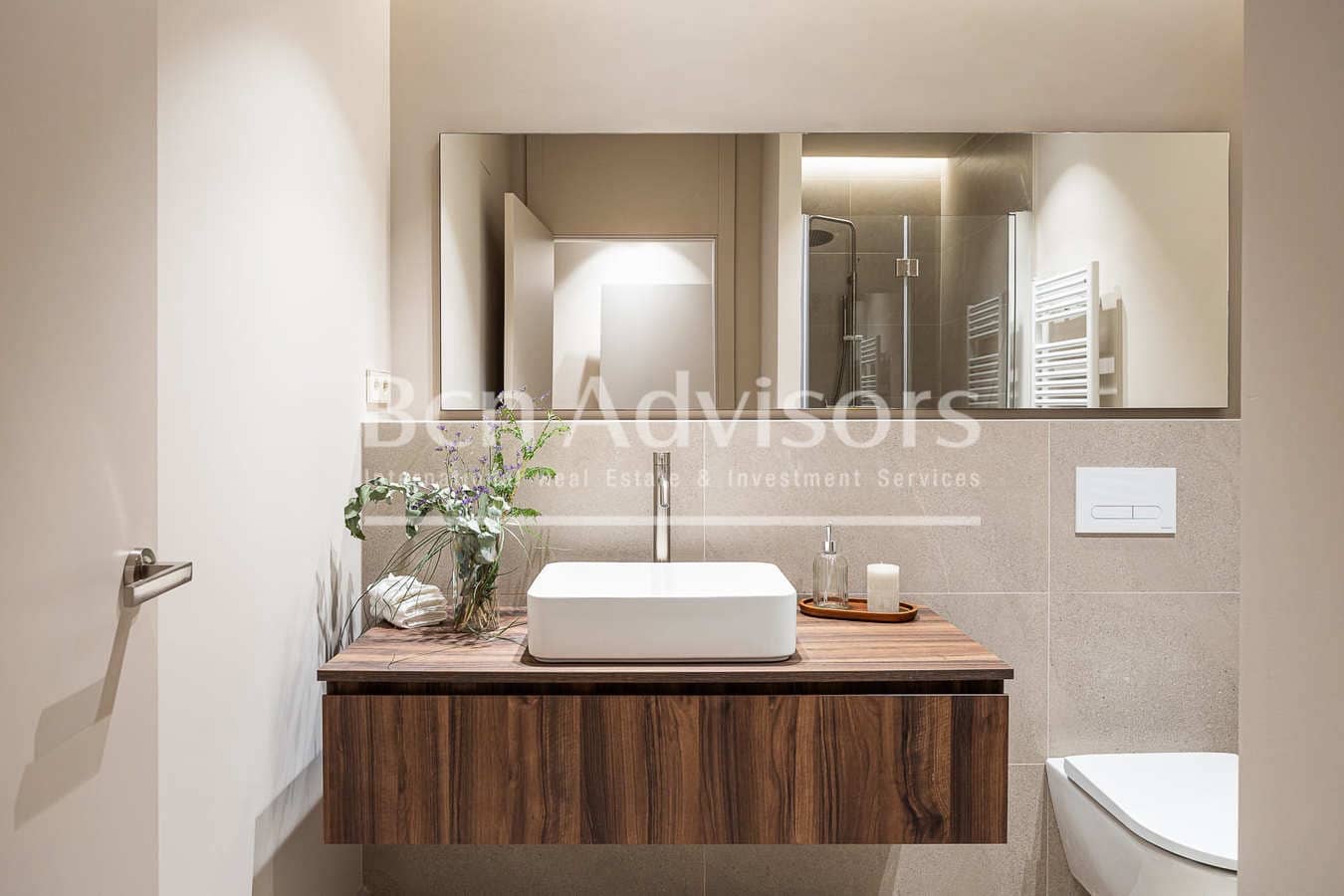 4 bedroom Apartment for sale in Barcelona city - € 1,870,000 (Ref: 9937787)