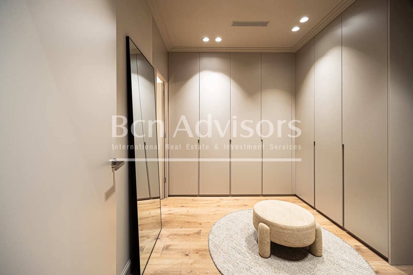 4 bedroom Apartment for sale in Barcelona city - € 1,870,000 (Ref: 9937787)