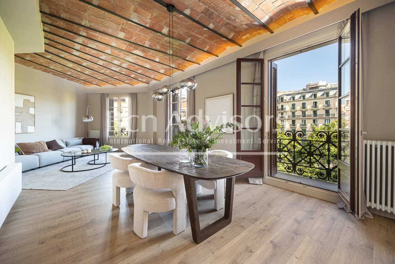 4 bedroom Apartment for sale in Barcelona city - € 1,870,000 (Ref: 9937787)
