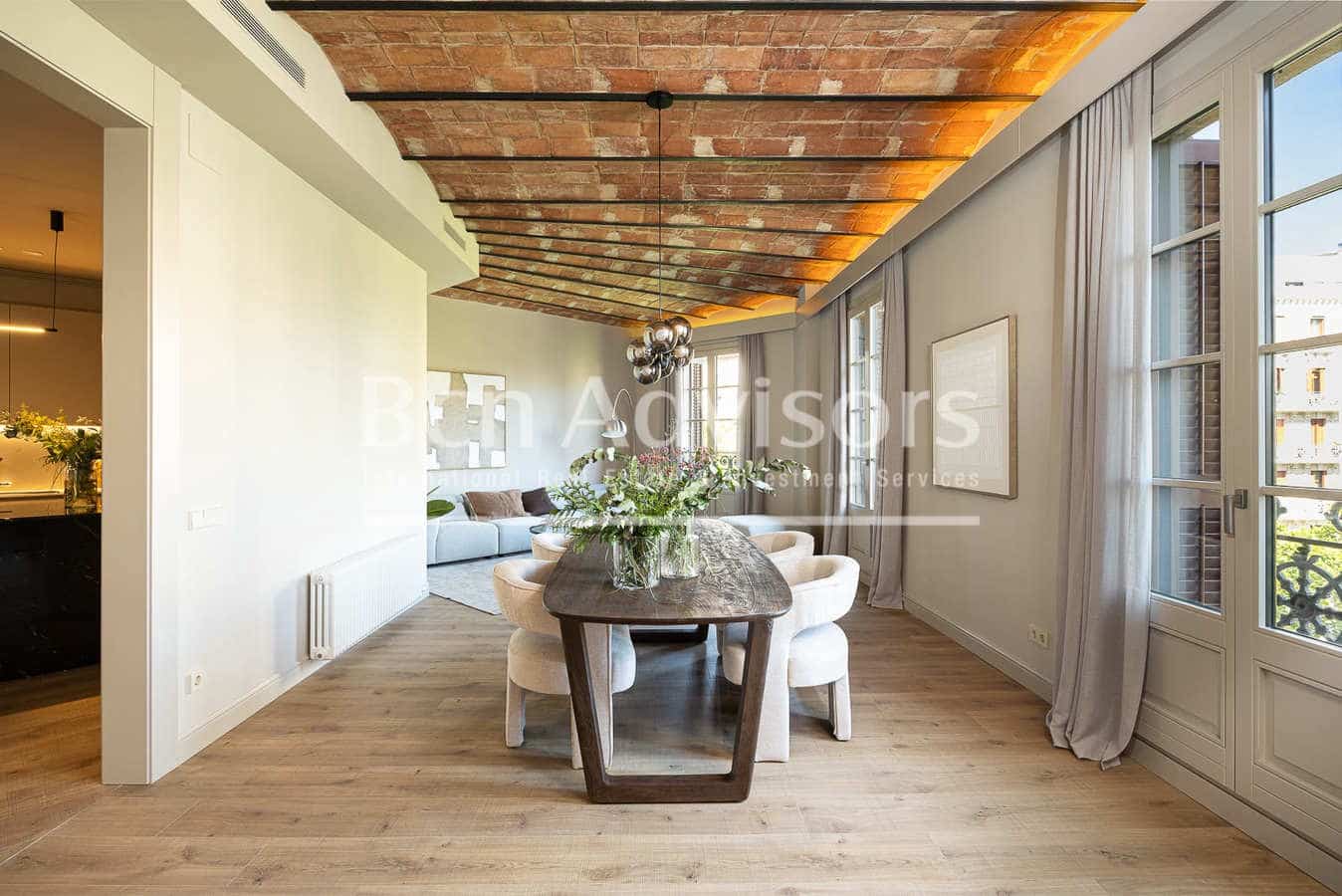 4 bedroom Apartment for sale in Barcelona city - € 1,870,000 (Ref: 9937787)