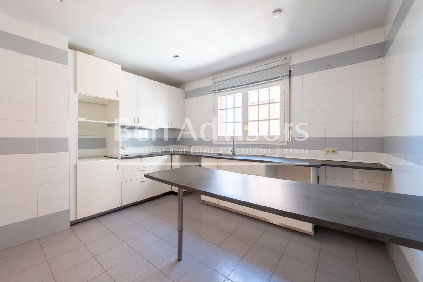 6 quarto Moradia para venda em Sant Just Desvern - 1 190 000 € (Ref: 9937789)
