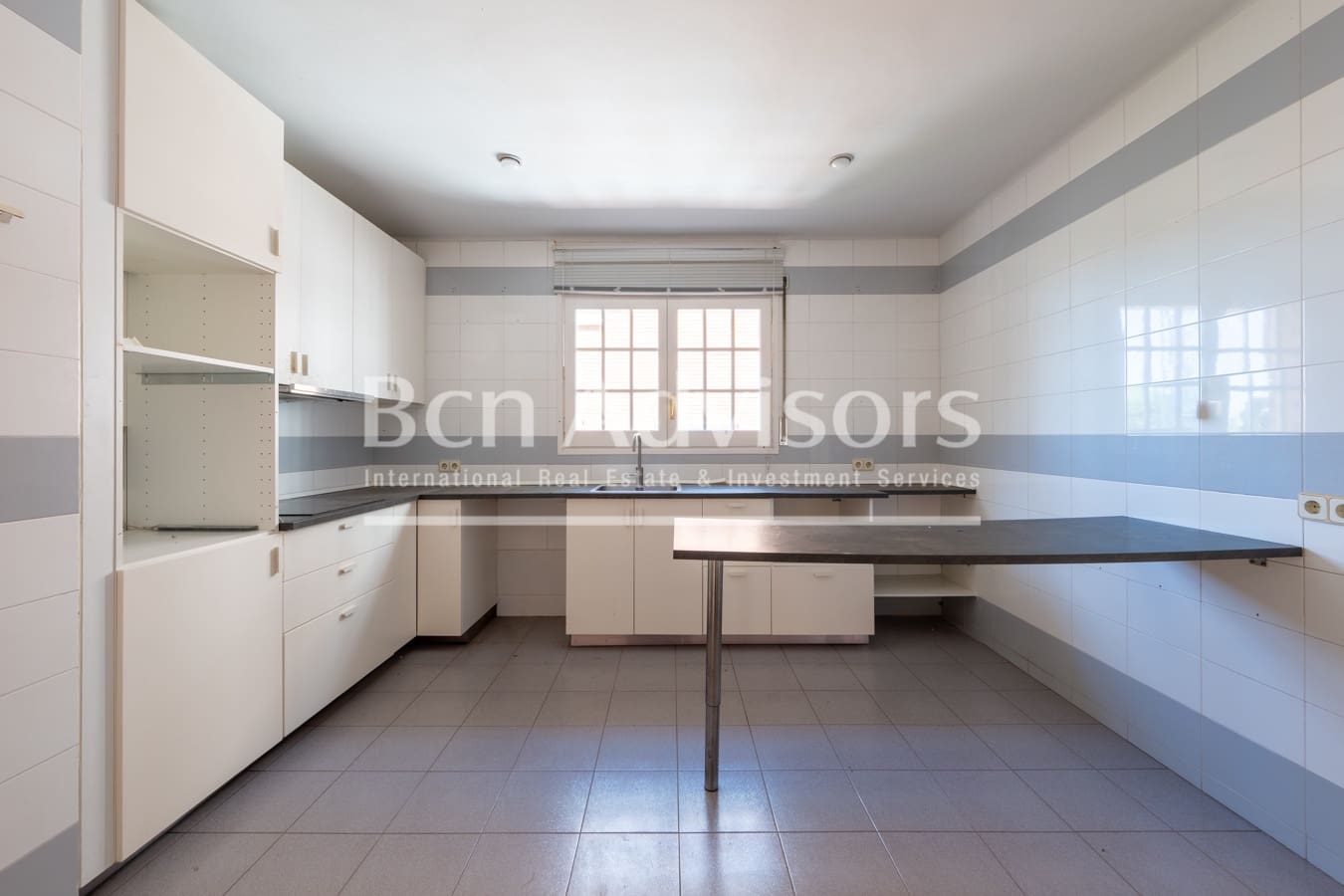 6 quarto Moradia para venda em Sant Just Desvern - 1 190 000 € (Ref: 9937789)