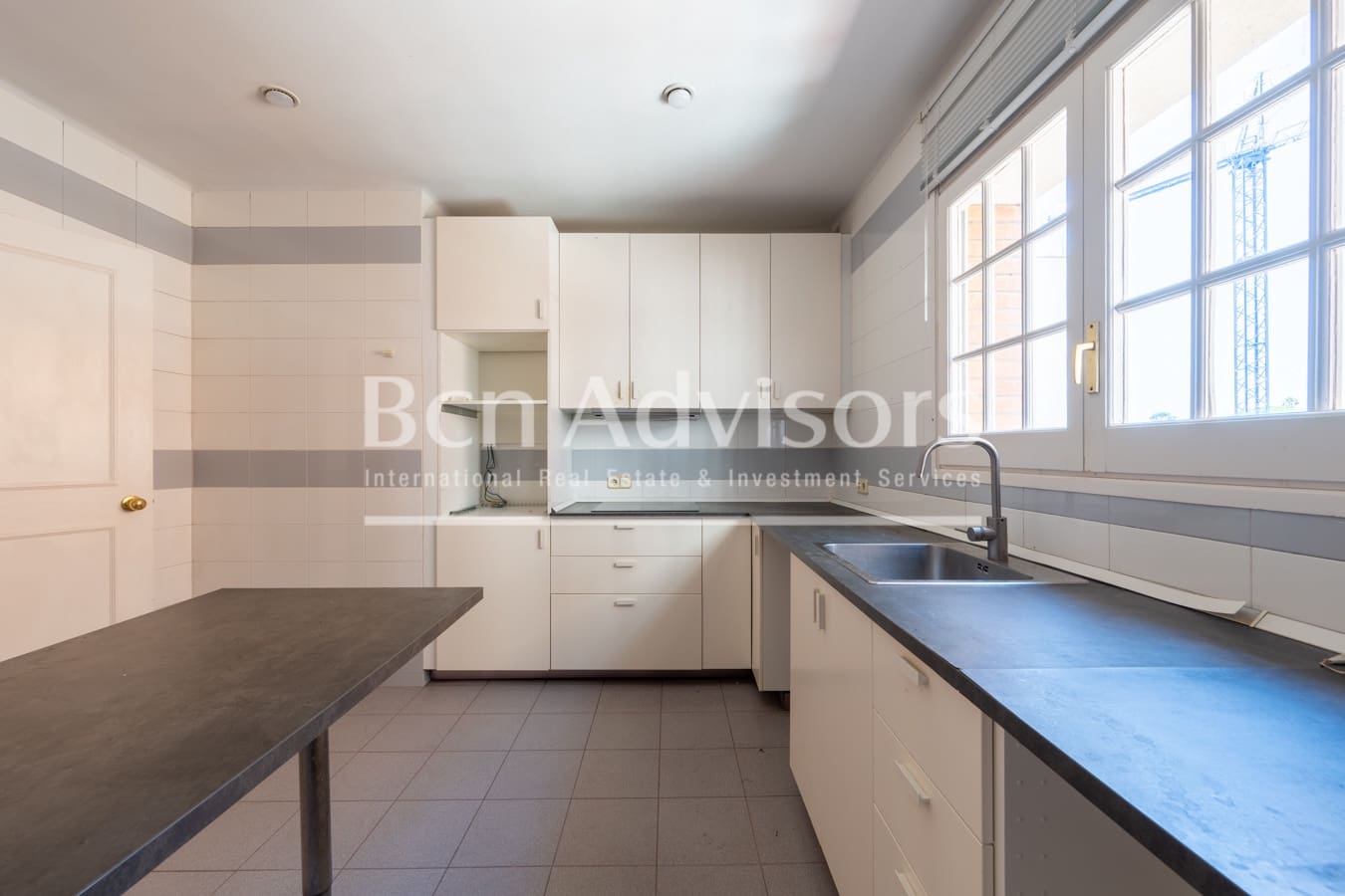 6 quarto Moradia para venda em Sant Just Desvern - 1 190 000 € (Ref: 9937789)