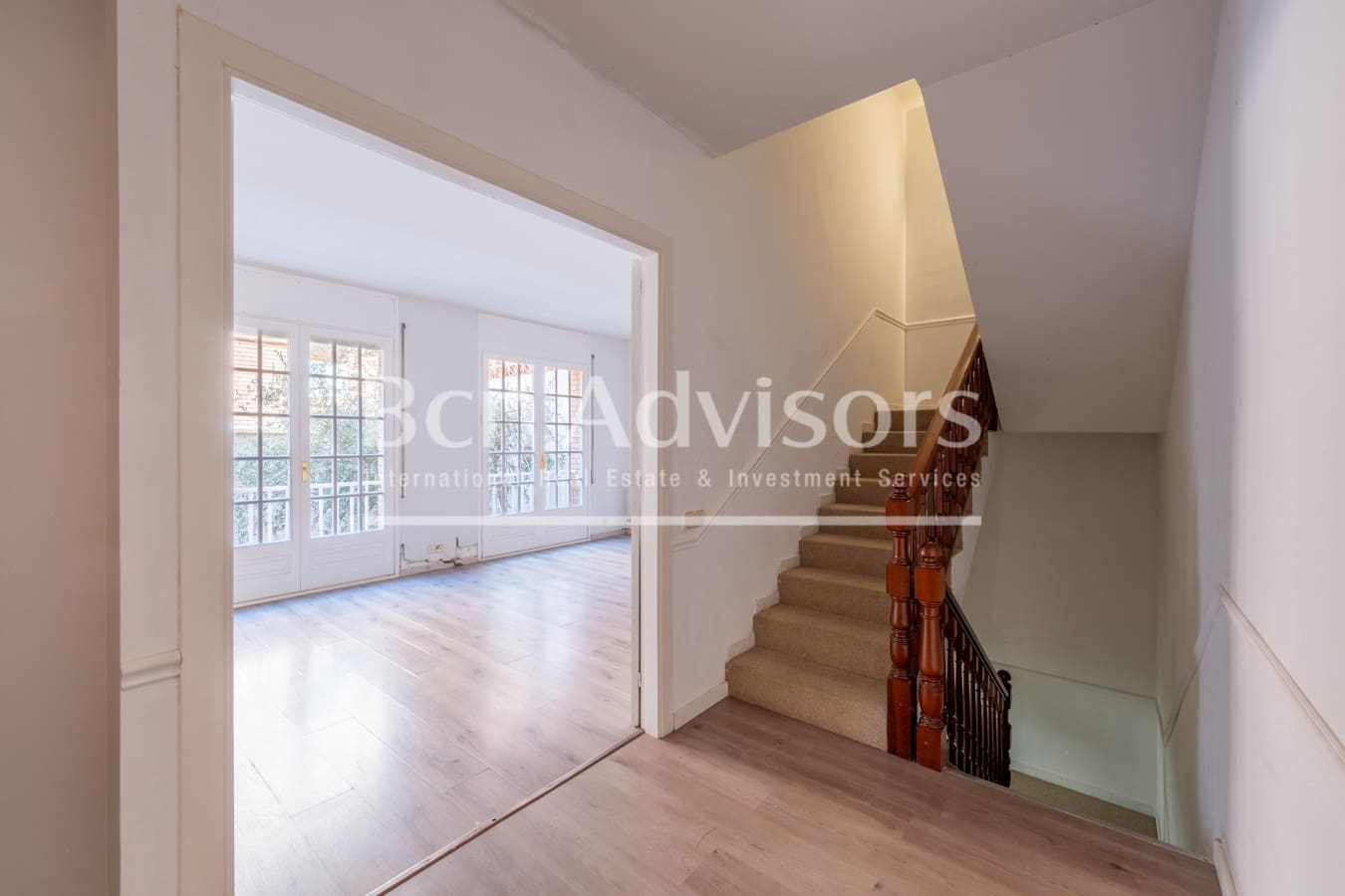 6 quarto Moradia para venda em Sant Just Desvern - 1 190 000 € (Ref: 9937789)