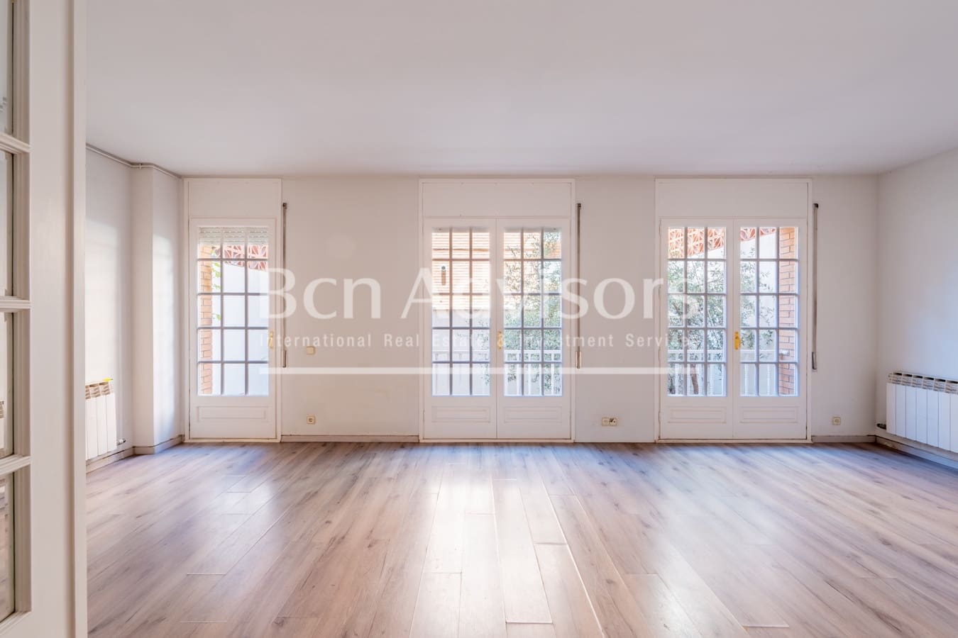 6 quarto Moradia para venda em Sant Just Desvern - 1 190 000 € (Ref: 9937789)