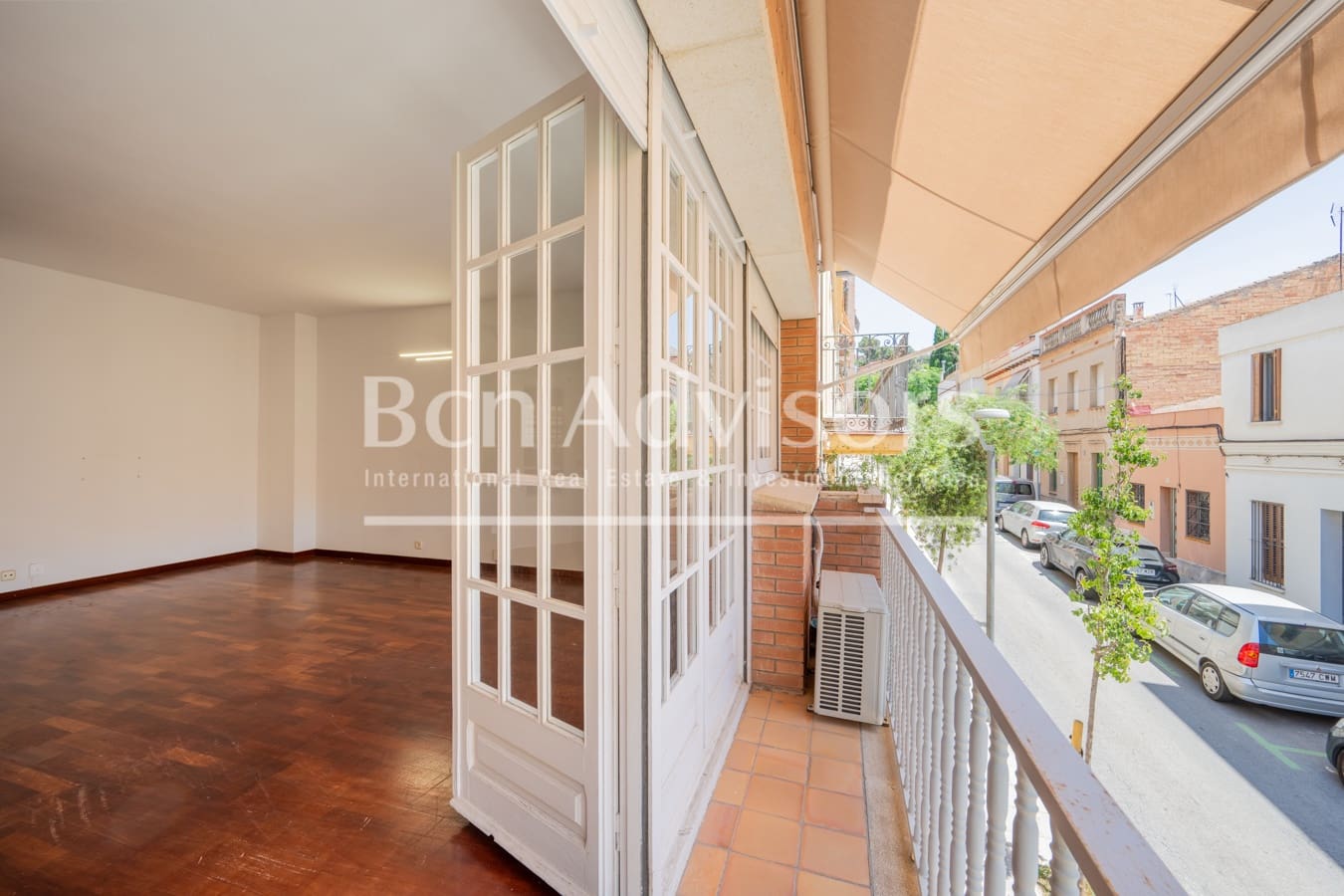 6 quarto Moradia para venda em Sant Just Desvern - 1 190 000 € (Ref: 9937789)