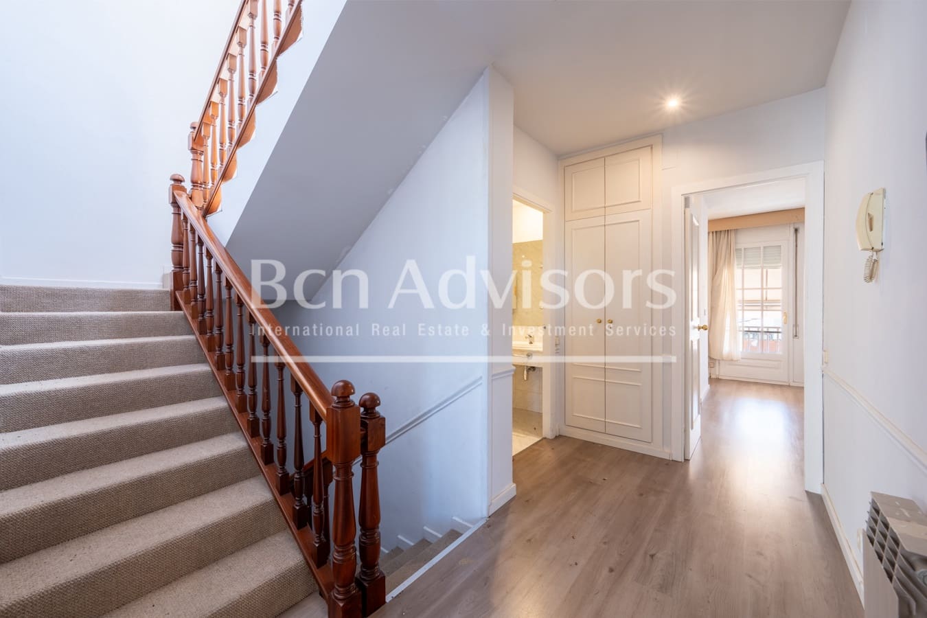 6 quarto Moradia para venda em Sant Just Desvern - 1 190 000 € (Ref: 9937789)