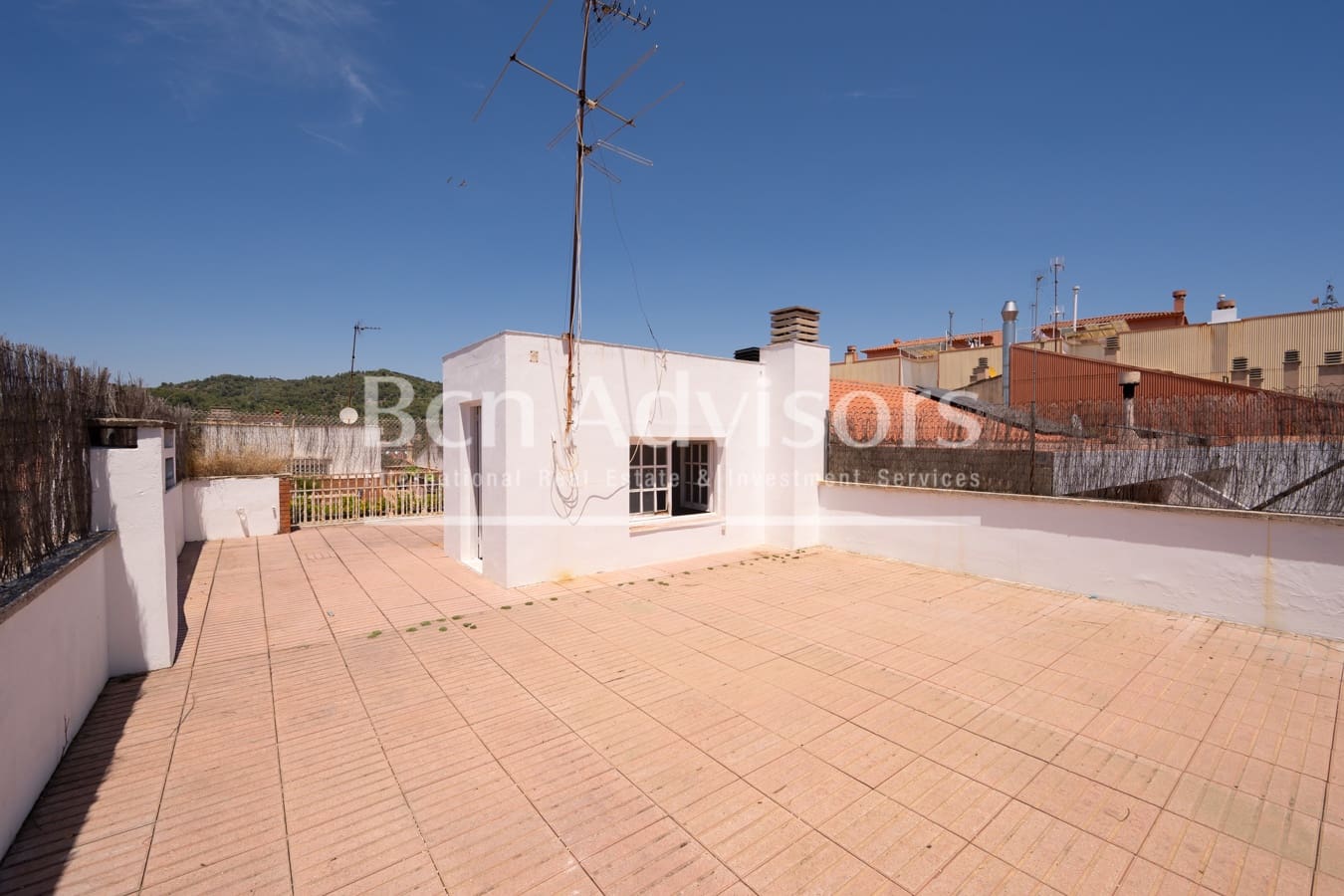 6 quarto Moradia para venda em Sant Just Desvern - 1 190 000 € (Ref: 9937789)