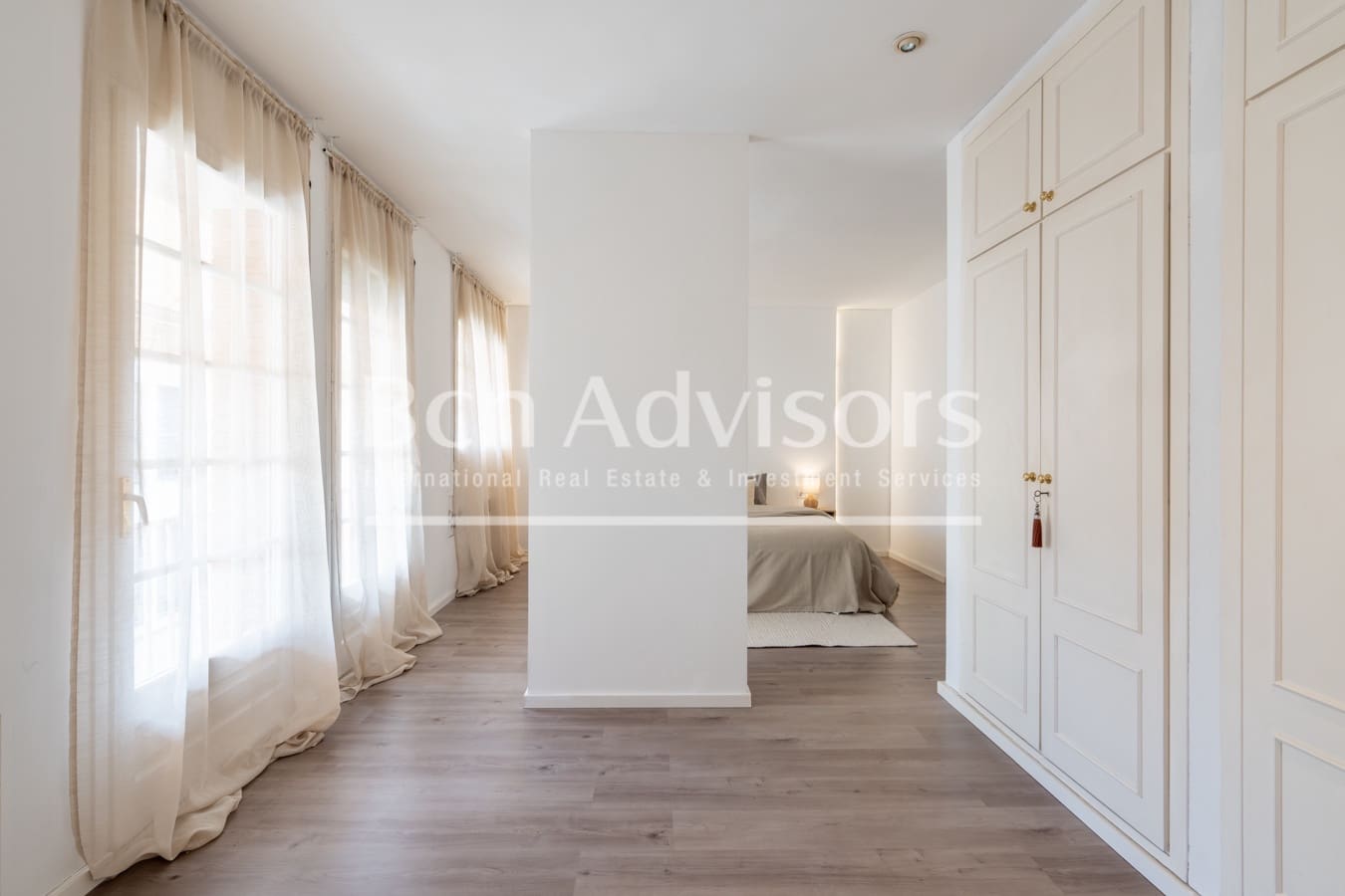 6 soverom Villa til salgs i Sant Just Desvern - € 1 190 000 (Ref: 9937789)