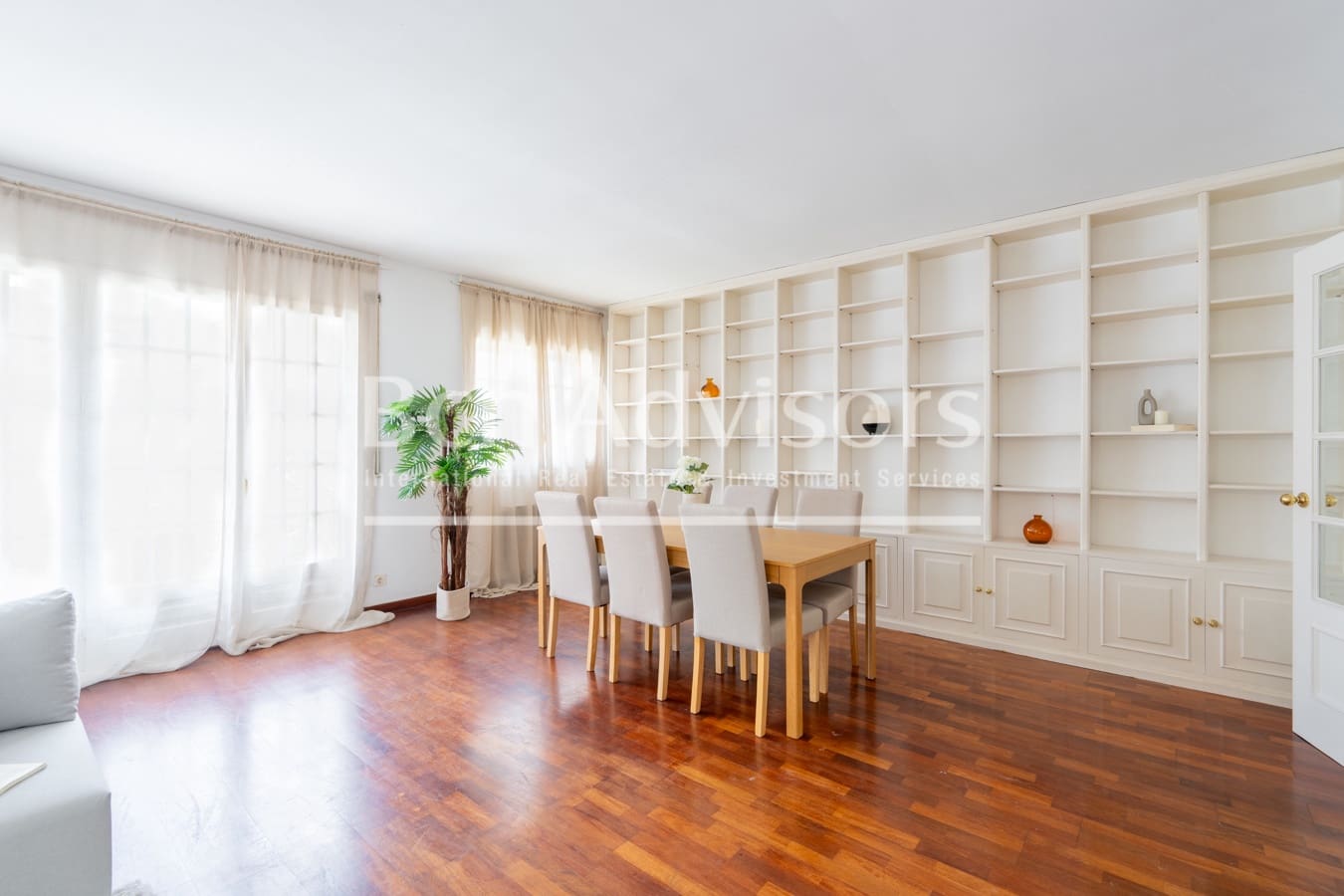 6 soverom Villa til salgs i Sant Just Desvern - € 1 190 000 (Ref: 9937789)