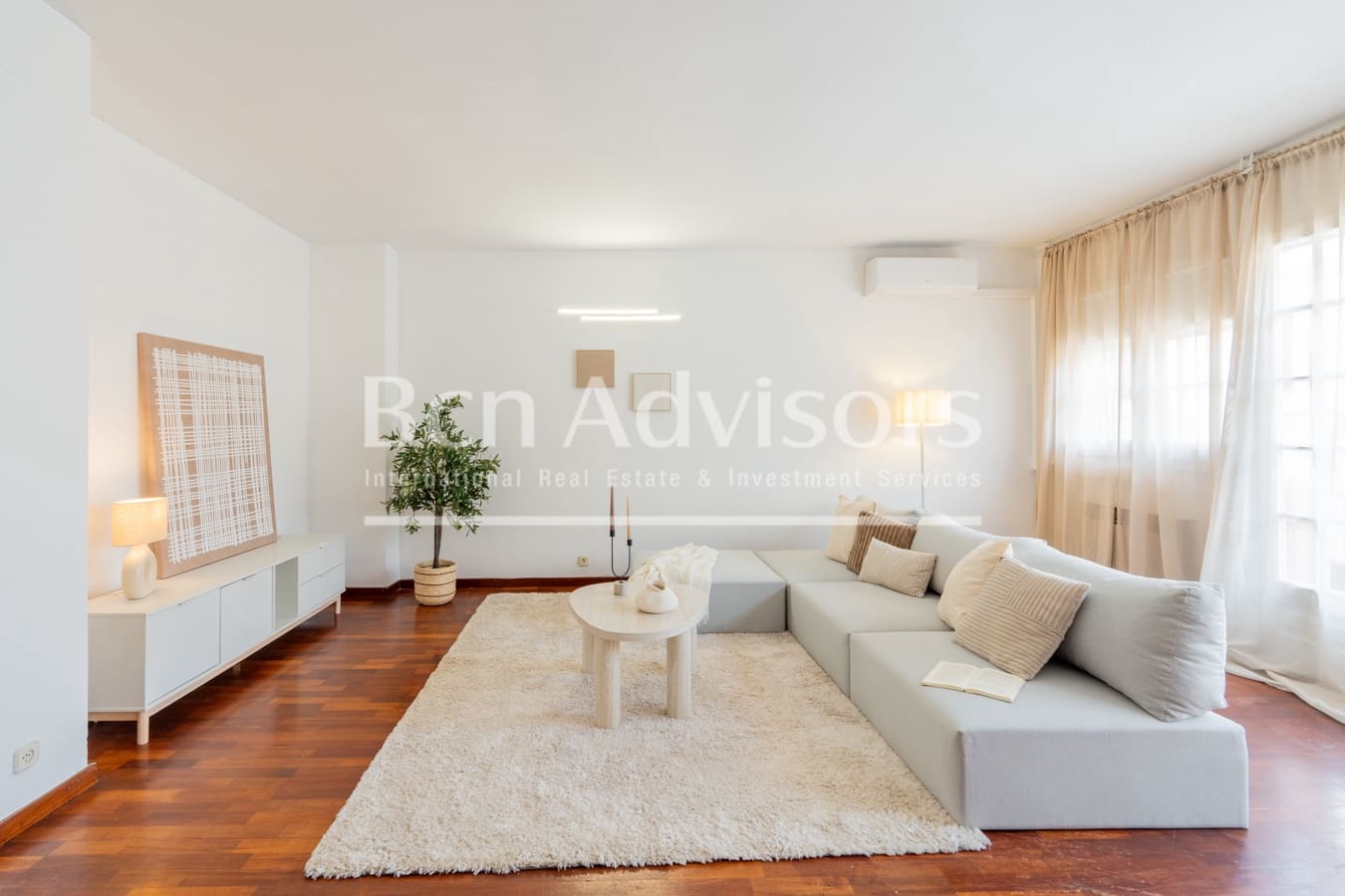 6 soverom Villa til salgs i Sant Just Desvern - € 1 190 000 (Ref: 9937789)