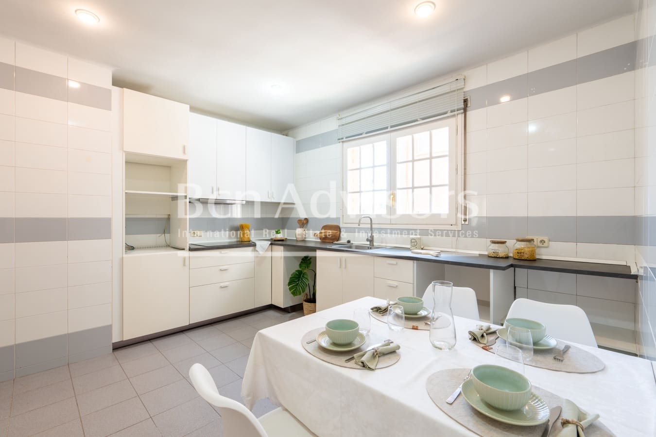 6 soverom Villa til salgs i Sant Just Desvern - € 1 190 000 (Ref: 9937789)