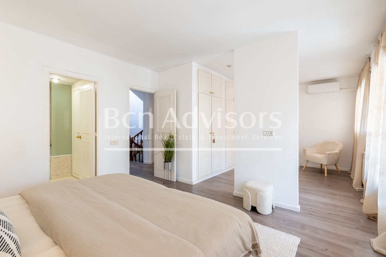 6 soverom Villa til salgs i Sant Just Desvern - € 1 190 000 (Ref: 9937789)