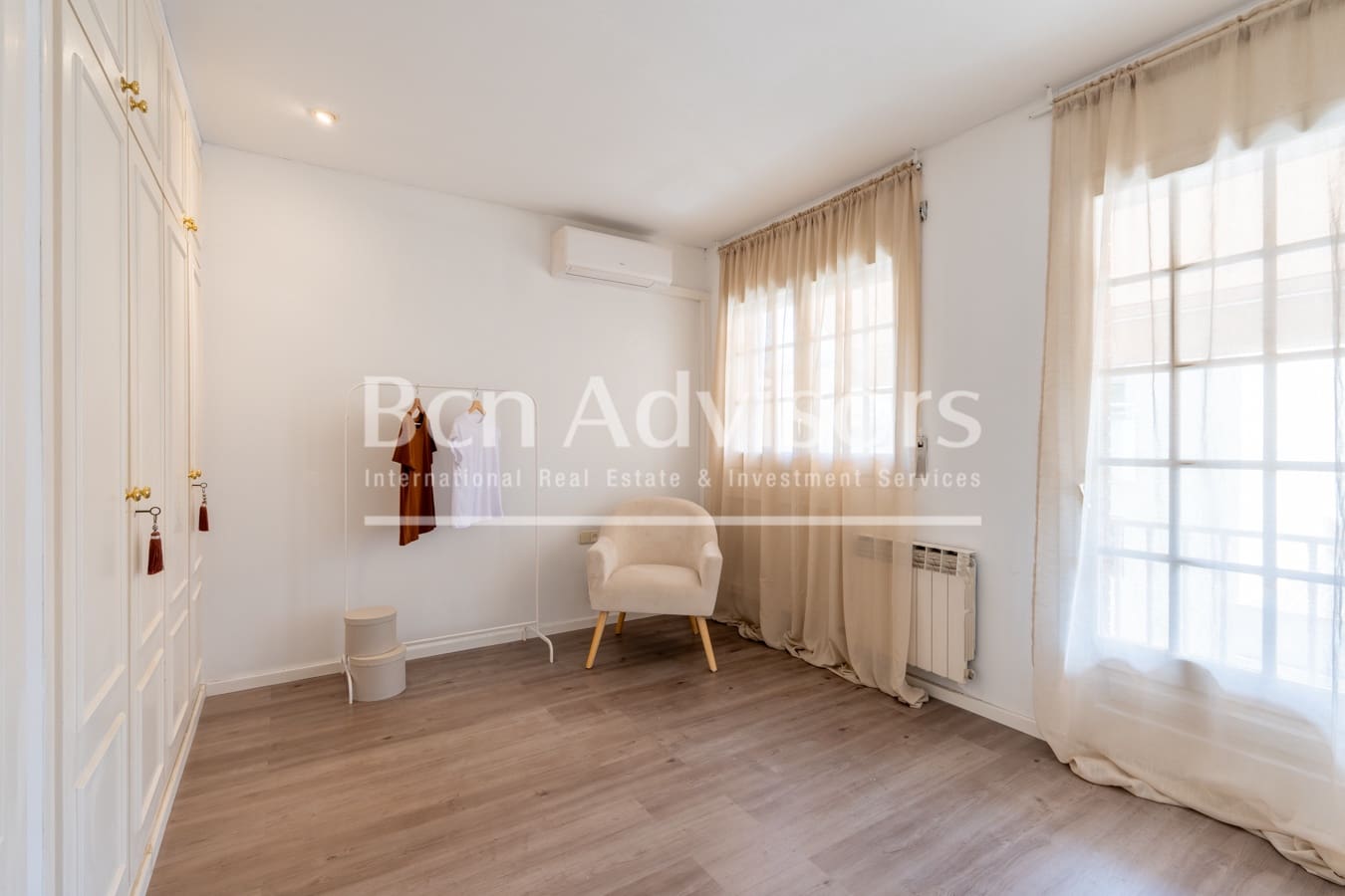 6 soverom Villa til salgs i Sant Just Desvern - € 1 190 000 (Ref: 9937789)