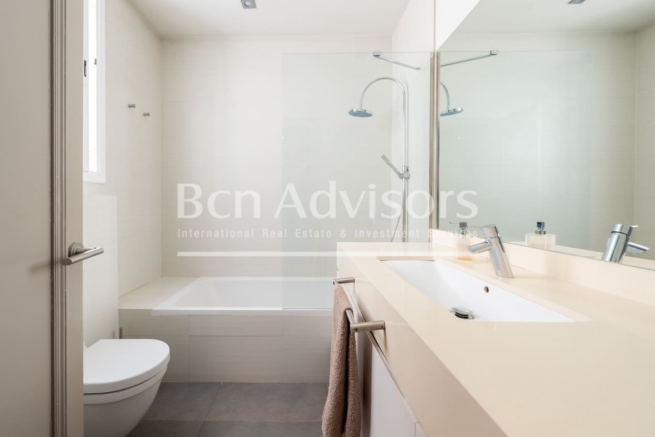 4 soveværelse Penthouse til salg i Barcelona by - € 2.290.000 (Ref: 9941961)