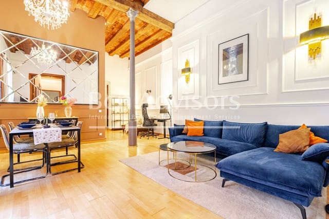 2 soveværelse Lejlighed til salg i El Barri Gòtic, Barcelona by - € 649.000 (Ref: 9945350)