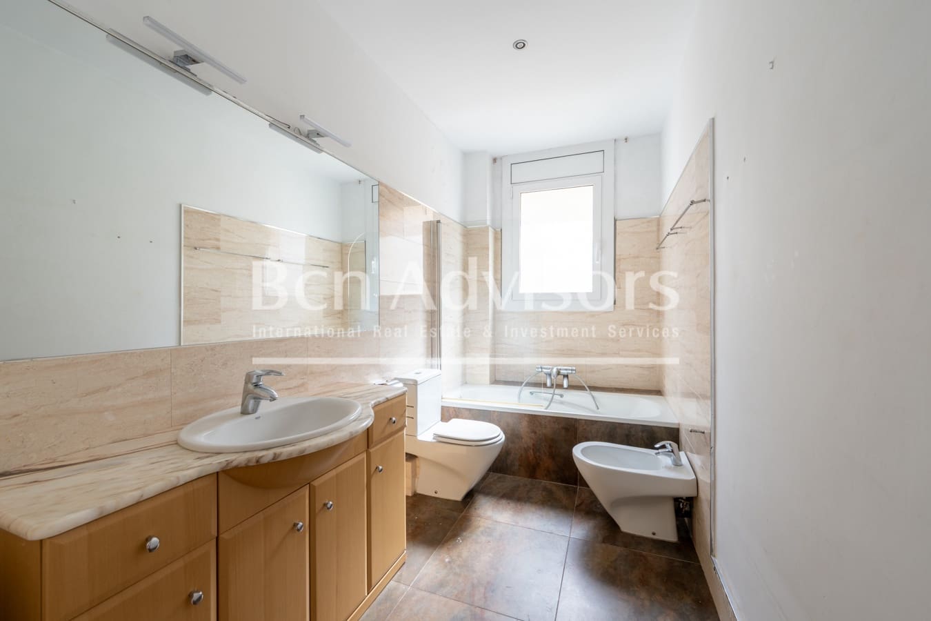 5 sovrum Lägenhet till salu i Barcelona stad - 1 250 000 € (Ref: 9947432)