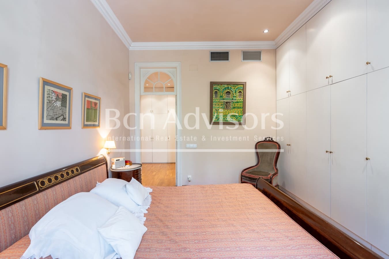 6 bedroom Apartment for sale in Barcelona city - € 1,650,000 (Ref: 9952298)