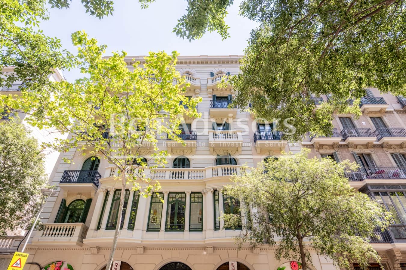6 bedroom Apartment for sale in Barcelona city - € 1,650,000 (Ref: 9952298)