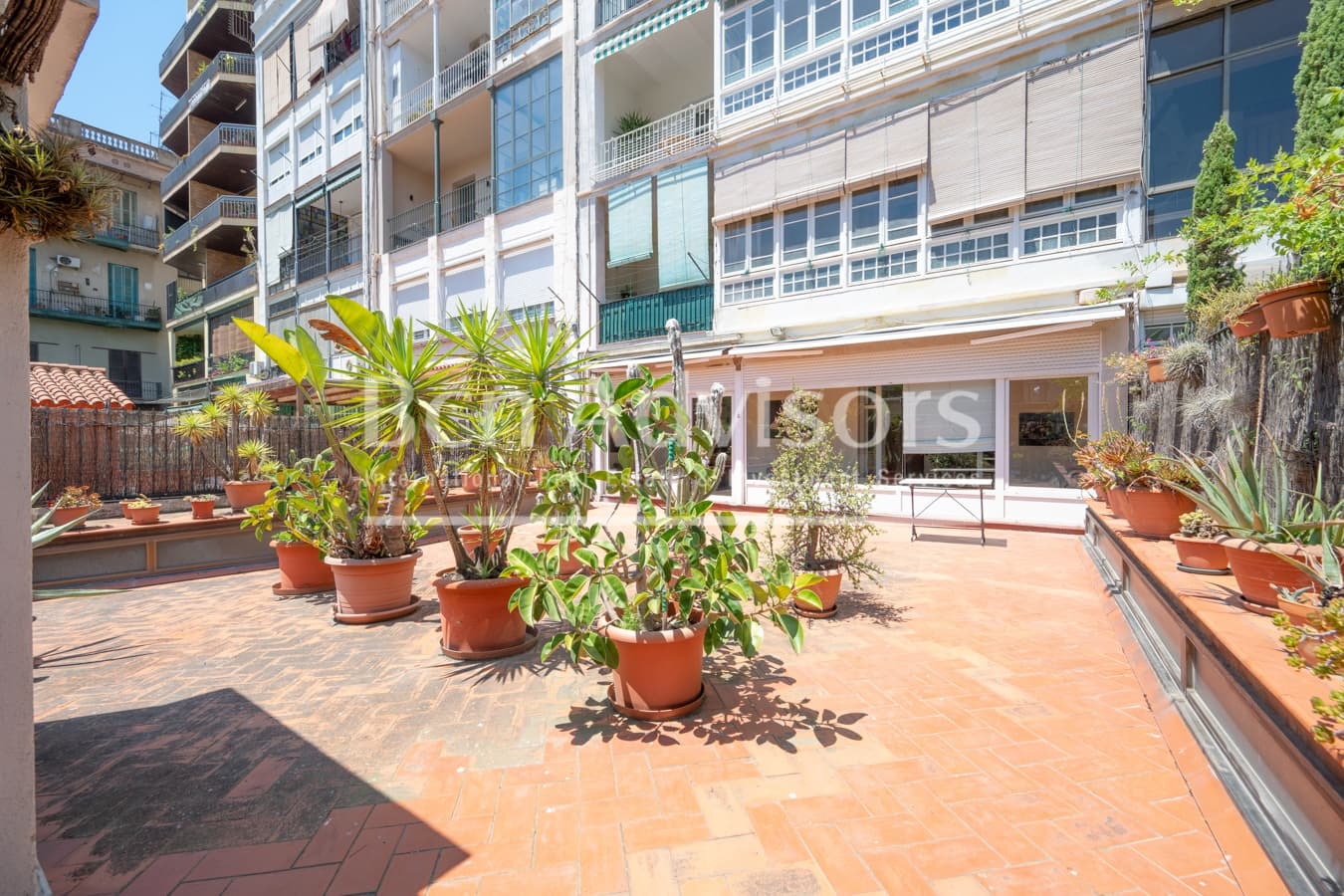 6 bedroom Apartment for sale in Barcelona city - € 1,650,000 (Ref: 9952298)