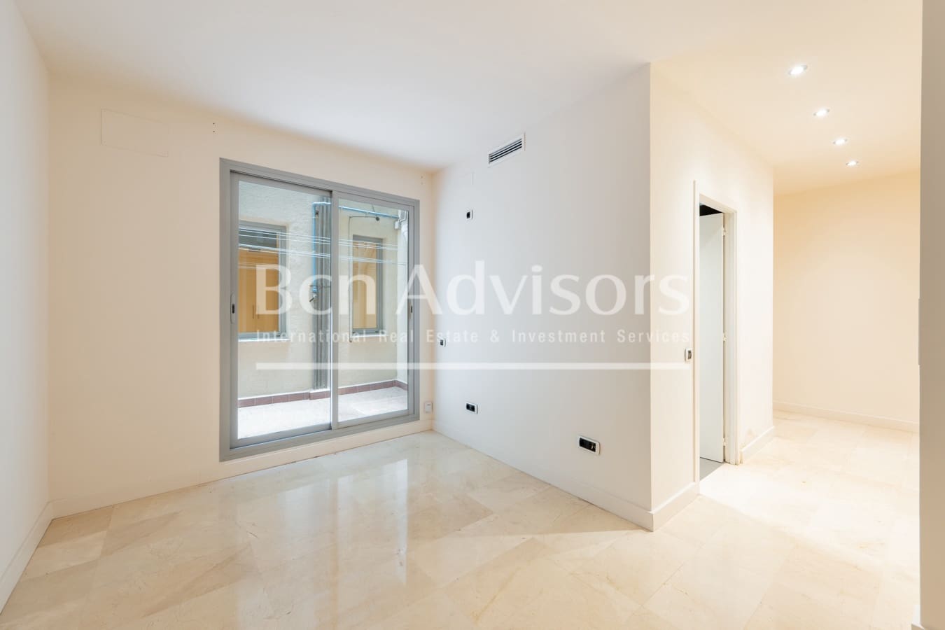 3 soverom Leilighet til salgs i Barcelona by - € 570 000 (Ref: 9978470)