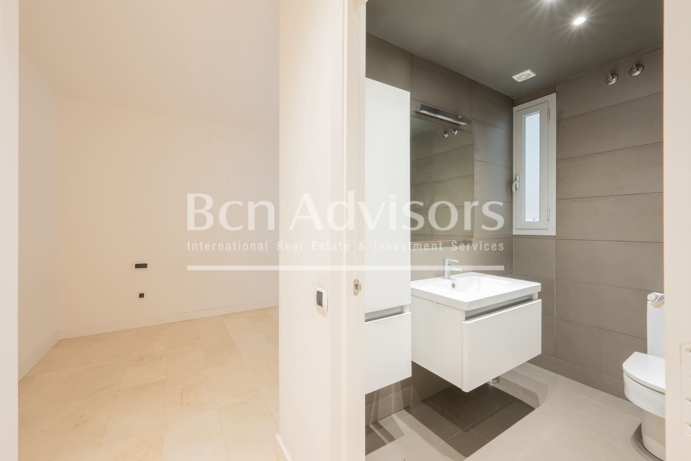 3 soverom Leilighet til salgs i Barcelona by - € 570 000 (Ref: 9978470)