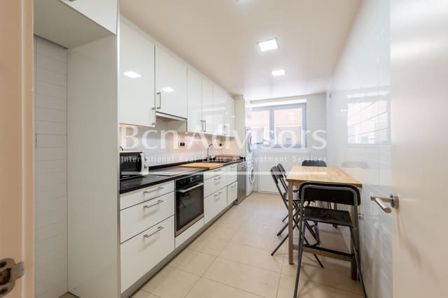 3 soverom Leilighet til salgs i El Poblenou, Barcelona by - € 570 000 (Ref: 9978470)