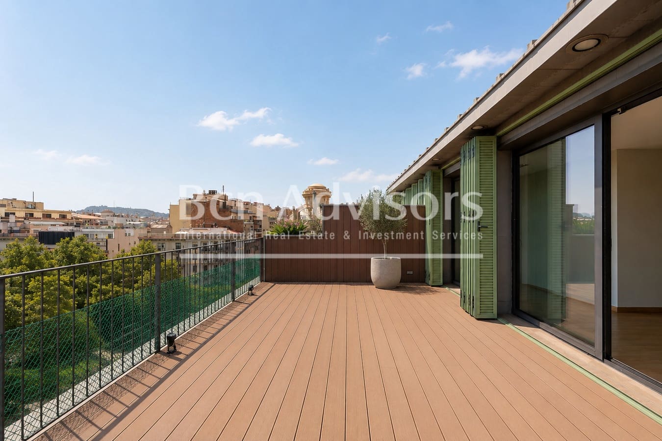 3 bedroom Penthouse for sale in Barcelona city - € 1,000,000 (Ref: 9996754)