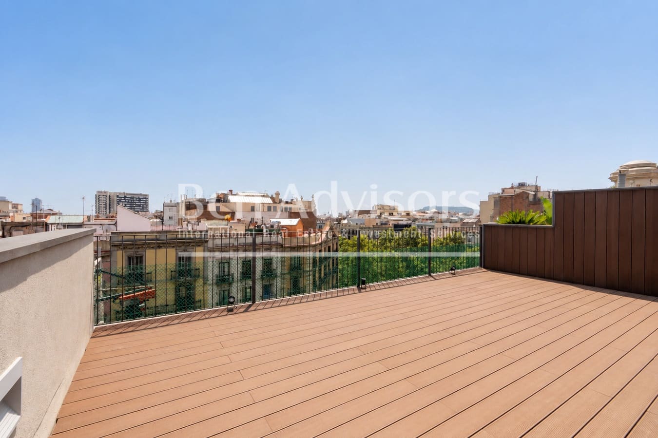 3 bedroom Penthouse for sale in Barcelona city - € 1,000,000 (Ref: 9996754)