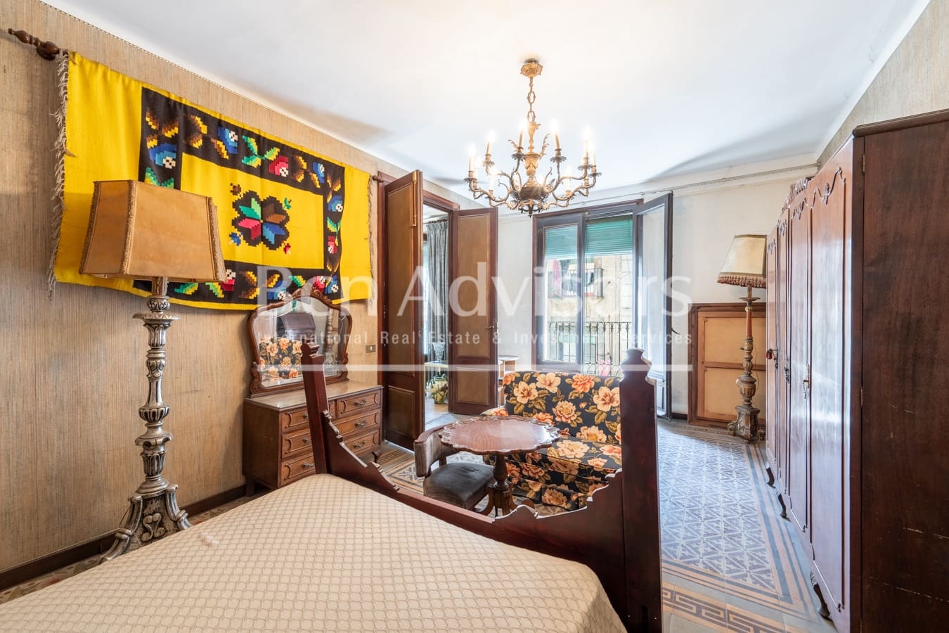Apartamento de 4 habitaciones en Barcelona ciudad en venta - 700.000 € (Ref: 9996755)