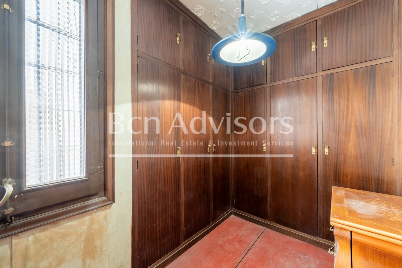 Apartamento de 4 habitaciones en Barcelona ciudad en venta - 700.000 € (Ref: 9996755)