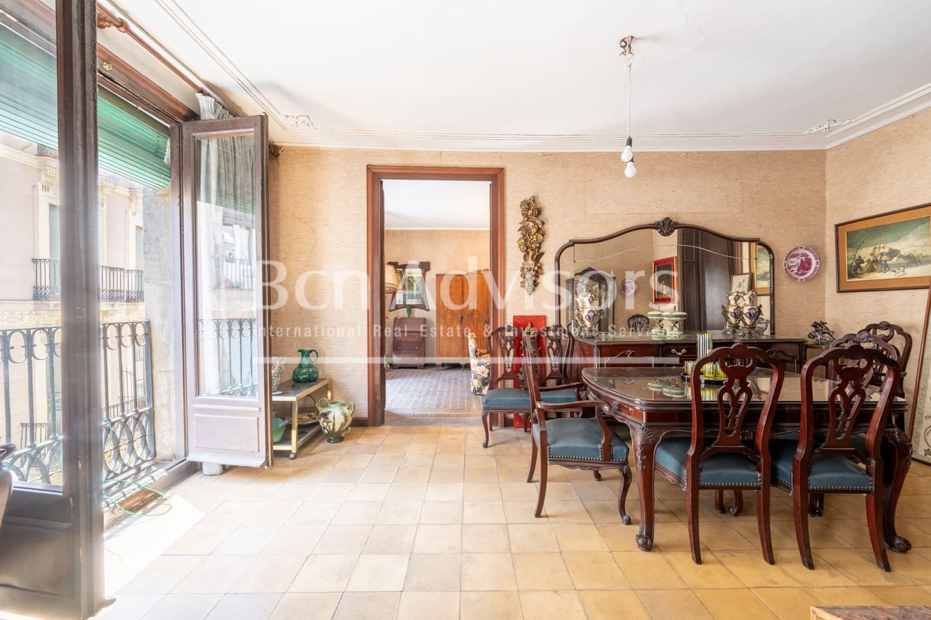Apartamento de 4 habitaciones en Barcelona ciudad en venta - 700.000 € (Ref: 9996755)