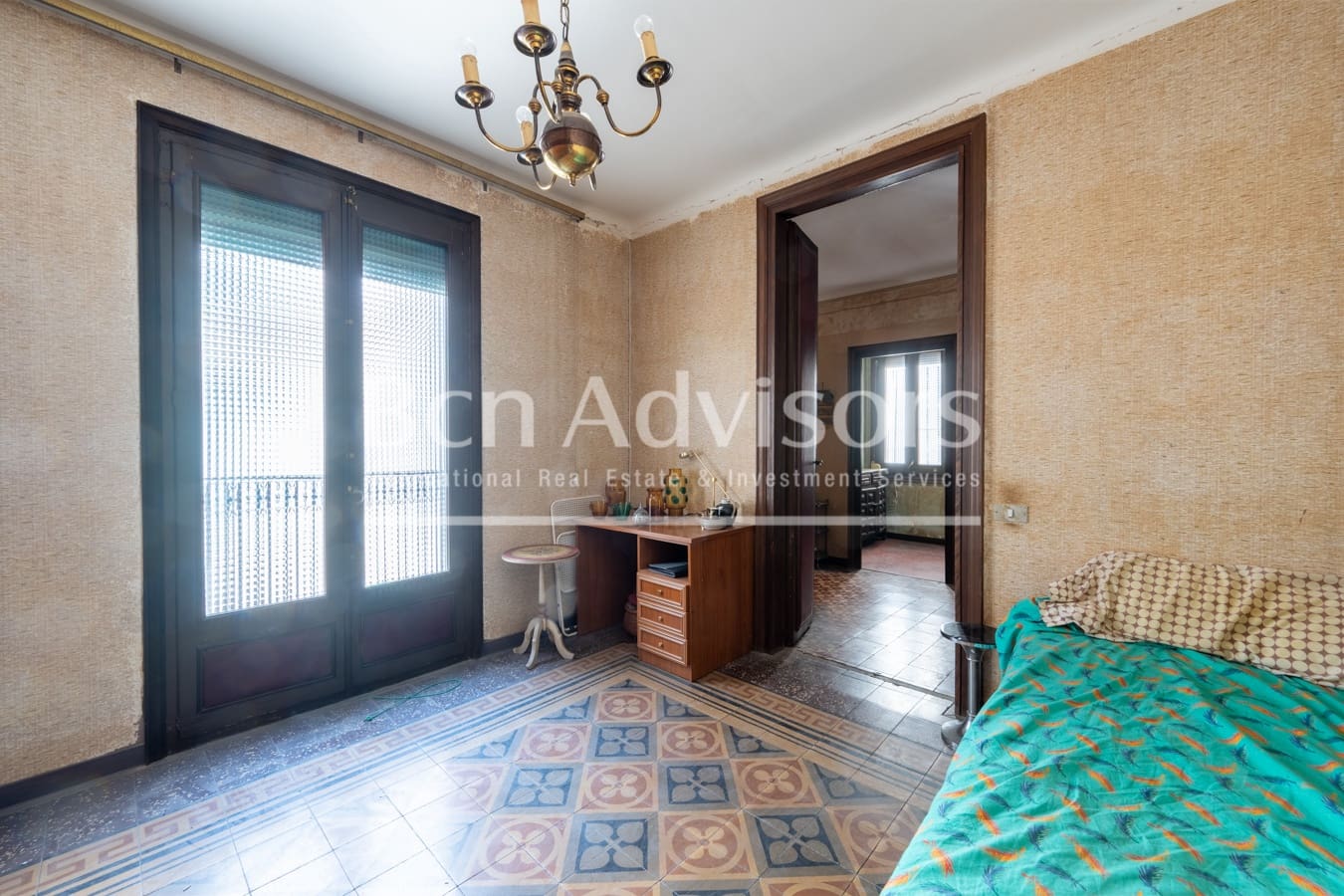 Apartamento de 4 habitaciones en Barcelona ciudad en venta - 700.000 € (Ref: 9996755)