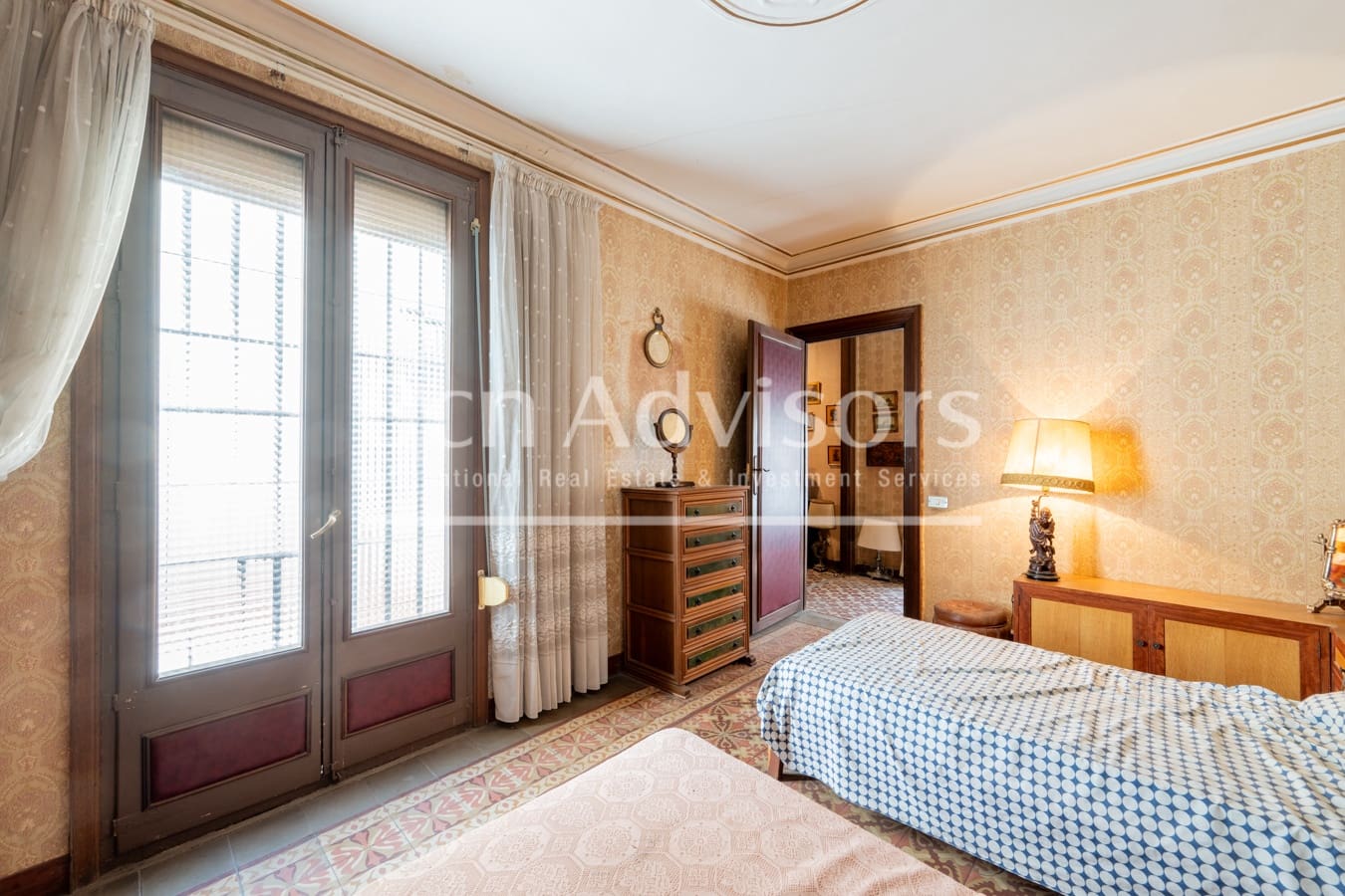 Apartamento de 4 habitaciones en Barcelona ciudad en venta - 700.000 € (Ref: 9996755)