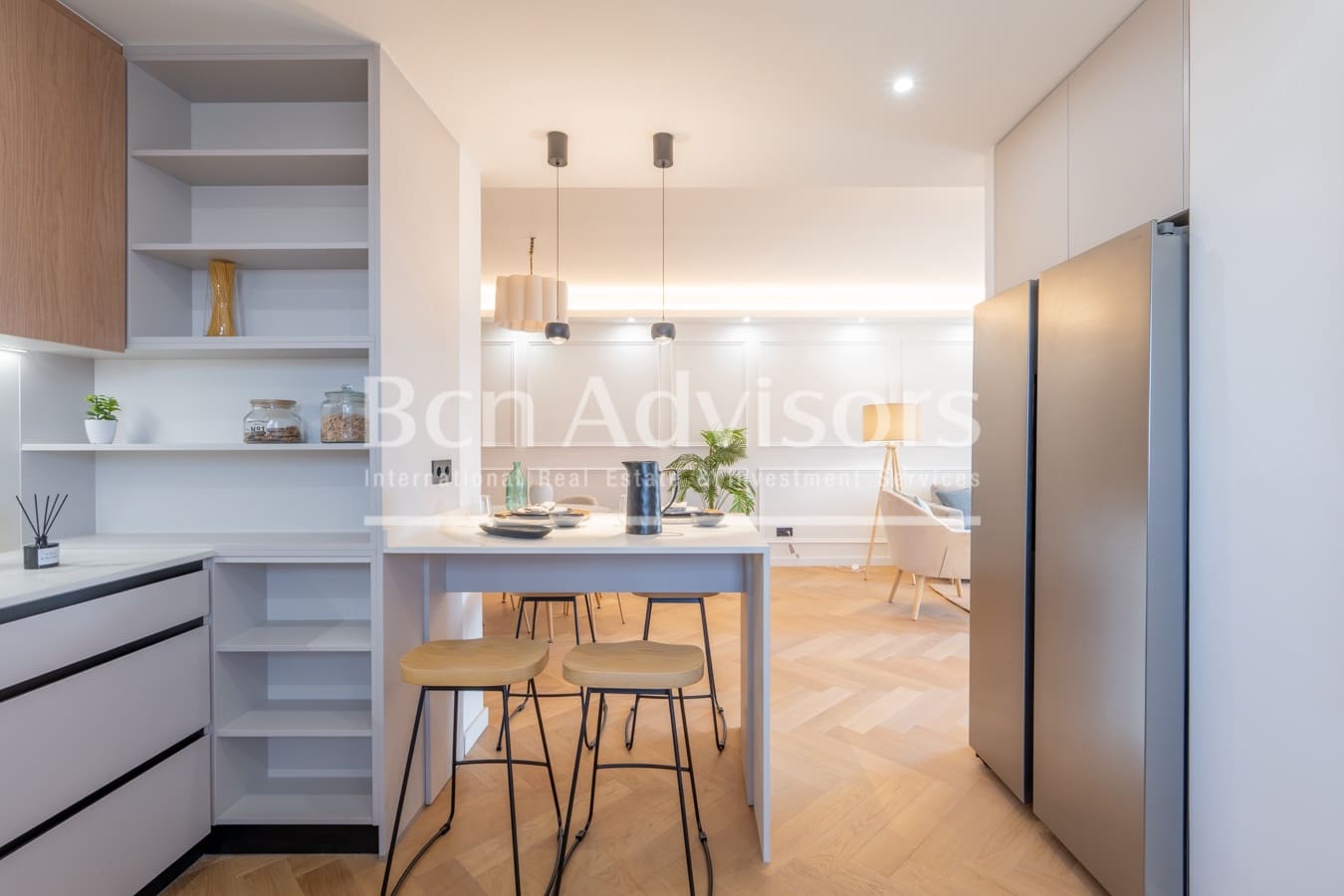 Apartamento de 3 habitaciones en Barcelona ciudad en venta con garaje - 949.000 € (Ref: 9996756)
