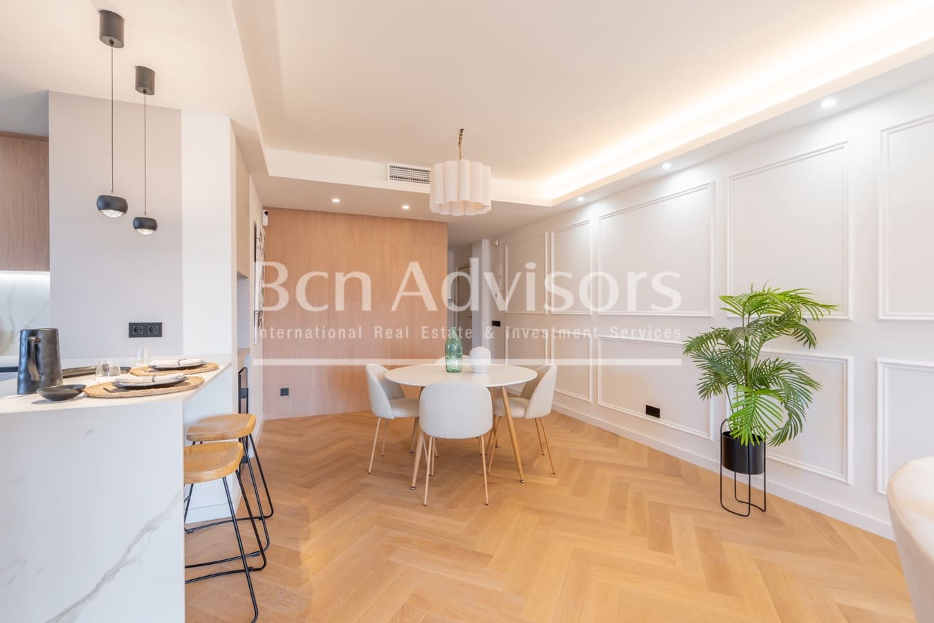 Apartamento de 3 habitaciones en Barcelona ciudad en venta con garaje - 949.000 € (Ref: 9996756)