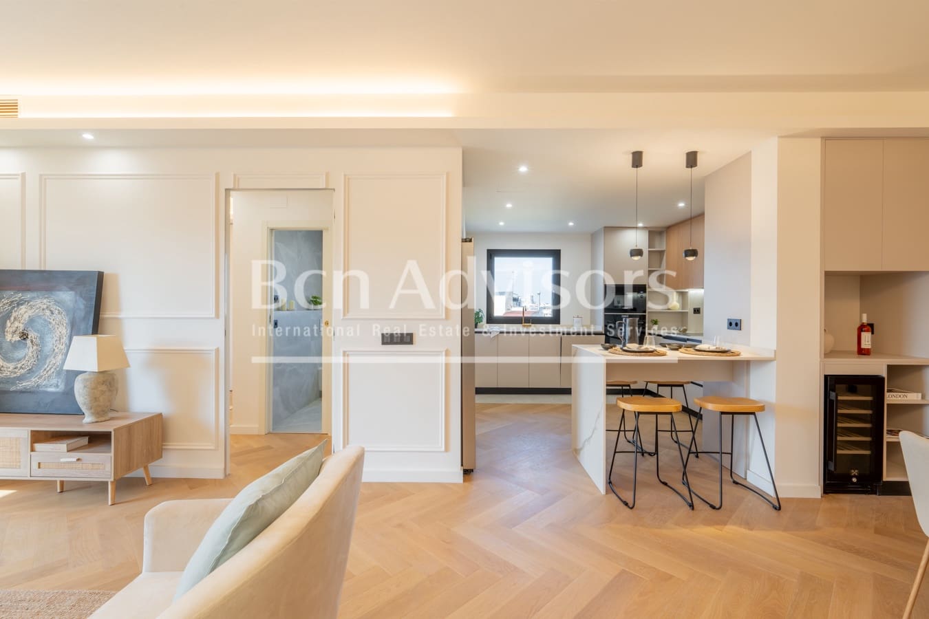 Apartamento de 3 habitaciones en Barcelona ciudad en venta con garaje - 949.000 € (Ref: 9996756)
