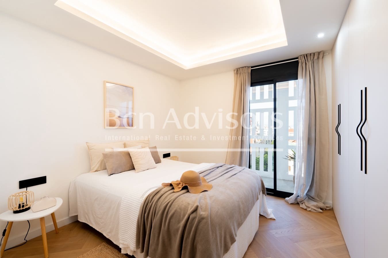 Apartamento de 3 habitaciones en Barcelona ciudad en venta con garaje - 949.000 € (Ref: 9996756)