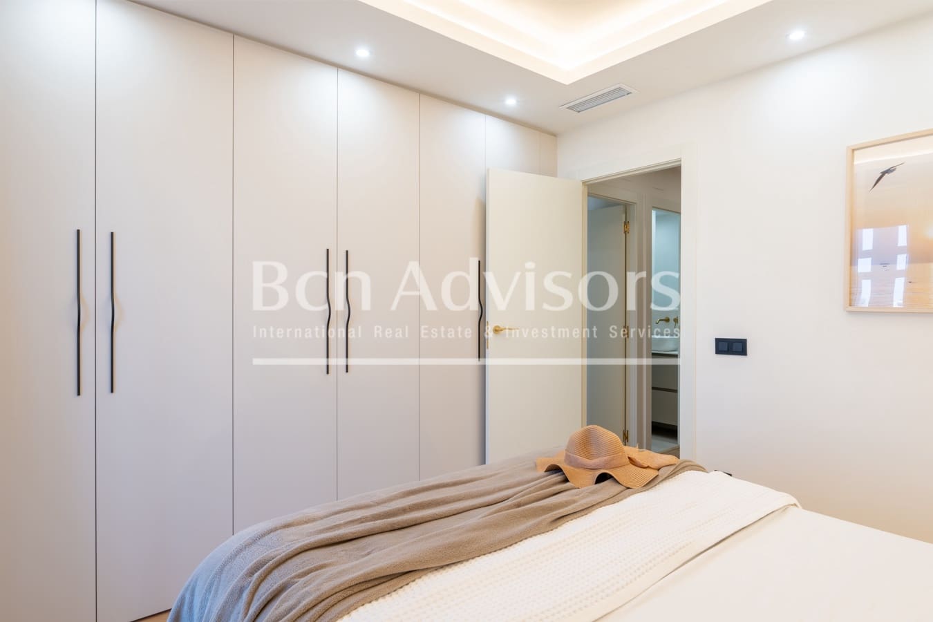 Apartamento de 3 habitaciones en Barcelona ciudad en venta con garaje - 949.000 € (Ref: 9996756)