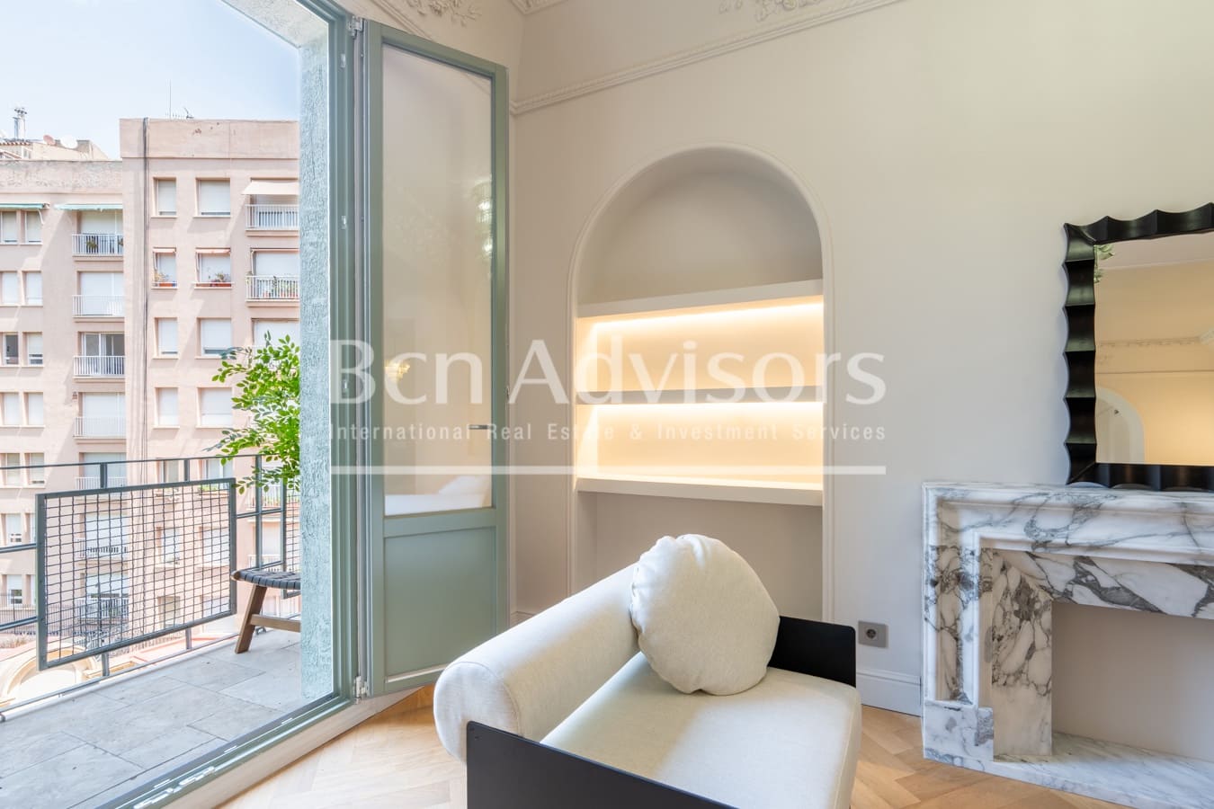 4 bedroom Apartment for sale in Barcelona city - € 1,999,000 (Ref: 9998418)