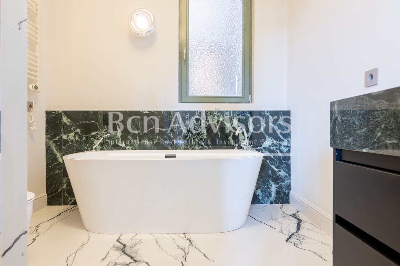 4 bedroom Apartment for sale in Barcelona city - € 1,999,000 (Ref: 9998418)